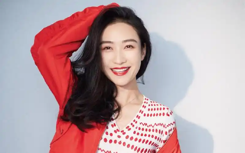 陶昕然图片-美女壁纸-高清美女图片-娟娟壁纸