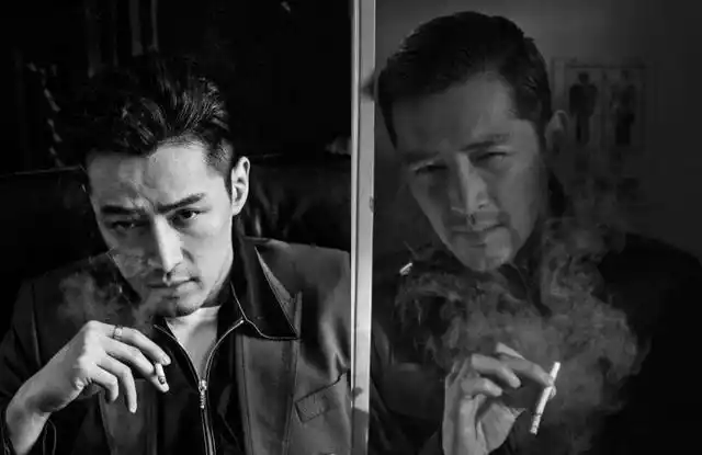 明星也抽烟这些帅哥的抽烟姿势刘德华很帅有人抽的空虚寂寞