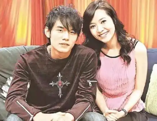 周杰伦重游与侯佩岑恋情曝光地还带儿子去曾称再也不去代官山