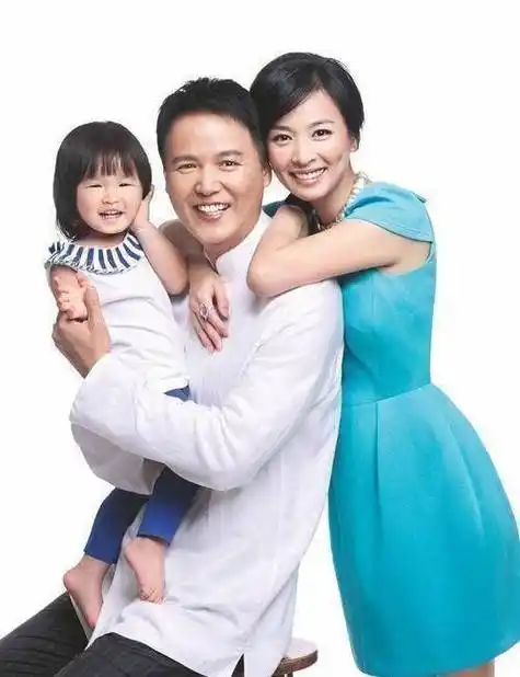 曾经的琼瑶女郎,被张庭抢走了丈夫,一人抚养儿女生活凄惨_林瑞阳