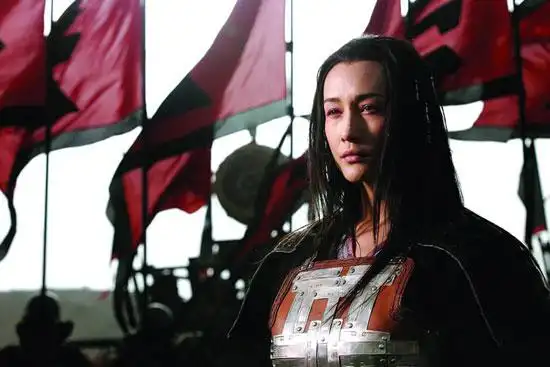 《见龙卸甲》maggie q剧照