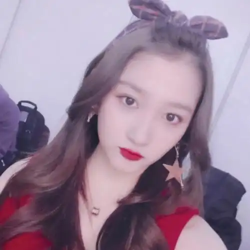 关晓彤生日快乐