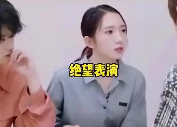 没有什么代表作却莫名成顶流造星闹剧何时才会停止