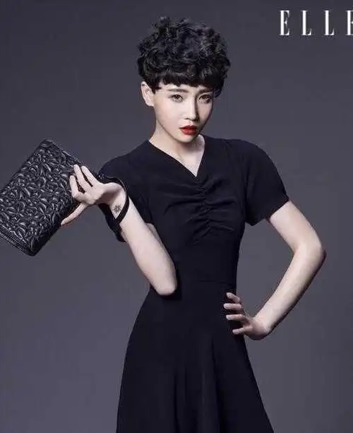 高晓松前妻夕又米短发私照