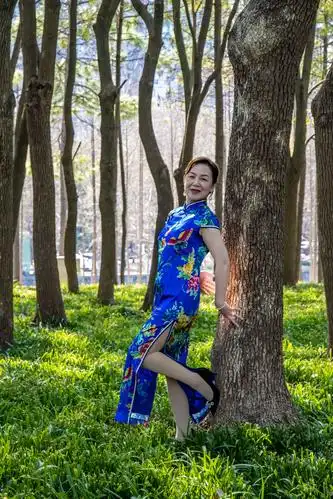 《与花斗艳》中国摄影网举办旗袍人像摄影活动 - 美篇