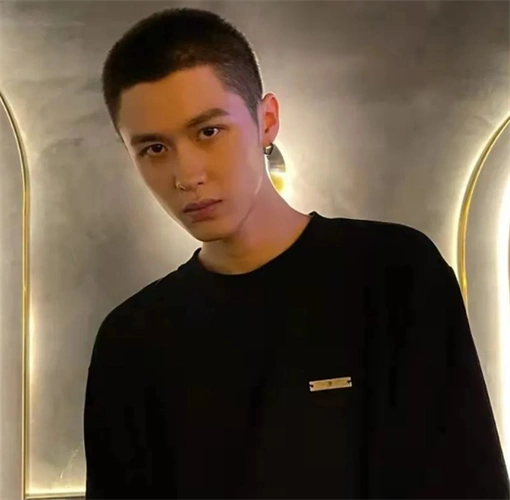 寸头怎么剪好看 寸头帅哥发型图_男士短发 - 美发站