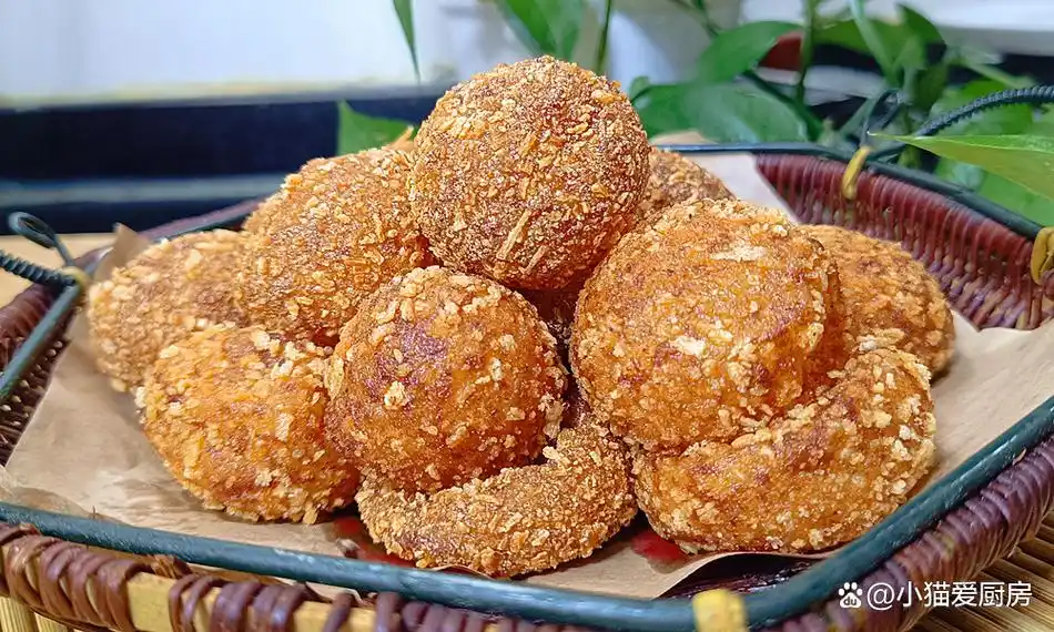 炸土豆球大家吃过没有?外酥里软,香甜软糯,出锅孩子抢着吃