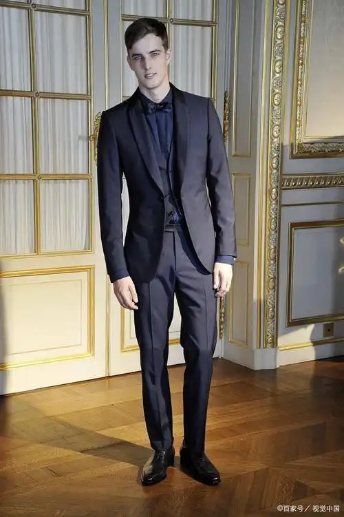 西服的版型有几种?西装的款式与分类有哪些?