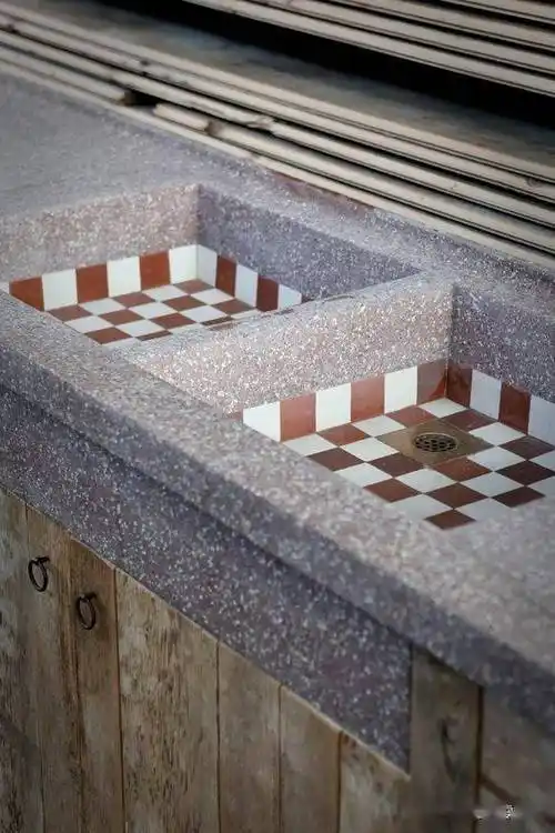 砖砌水池内用瓷砖不只是为了好看日常清洁都能省下不少的心