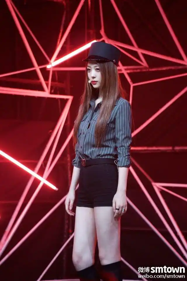 【百度崔雪莉吧】崔雪莉#崔雪莉solo单曲#舞台上的崔雪莉有着慑人心魄