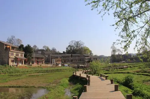 "中国美丽乡村万峰林峰会"助力黔西南试验区乡村振兴