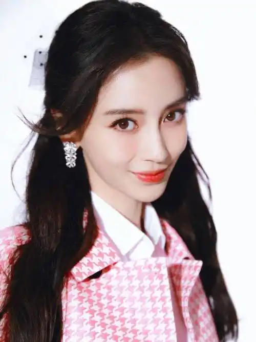 曾经沧海难为水,看杨颖分手一年,恢复单身之后怎样了_黄晓明_陈伟霆