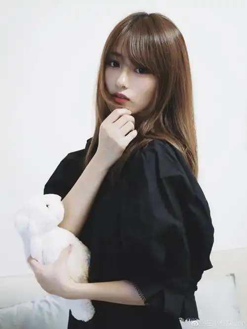 腾讯nba女主播小七(长江以北,小七最美)_篮球新闻 - 黑白体育