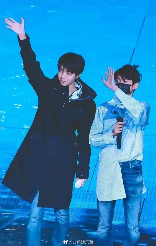 王俊凯王源都在重庆