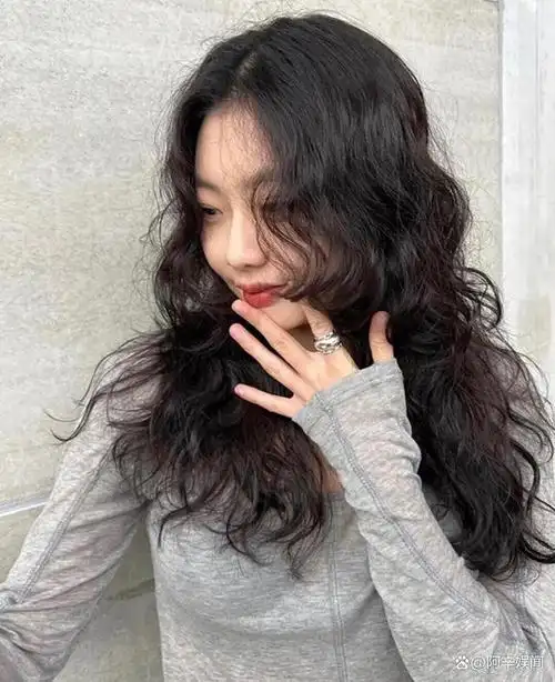 2024爆红「高捲度烫发」推荐!发型师提醒不适合烫捲类型!