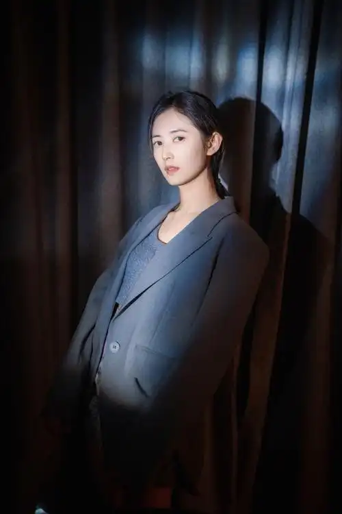 陈钰琪超话今天是有西装短裙版@陈钰琪yukee的一天#今天梦里见