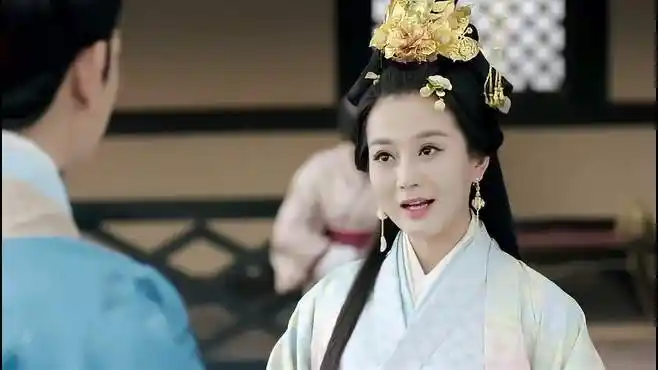 思美人:浴兰姑娘面见屈原,与屈原相谈甚欢,表露对与屈原的爱慕