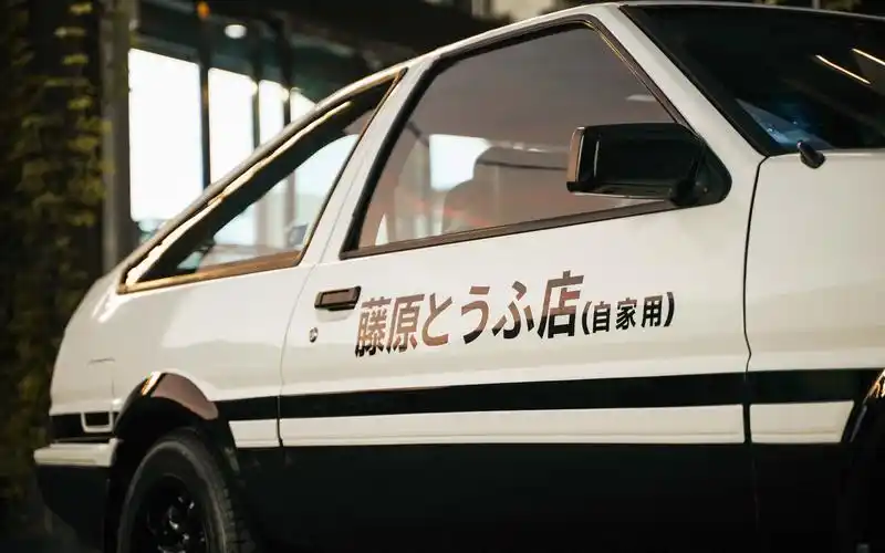 4k秋名山最速传说丰田ae86