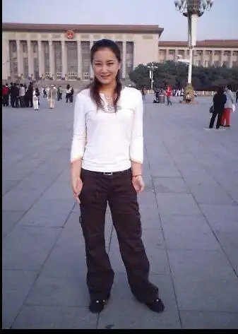 贾玲年轻时瘦的照片 贾玲个人资料身高体重年龄多大了