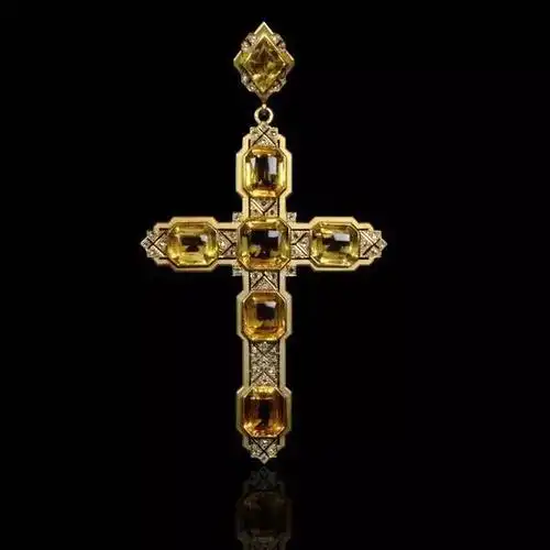 华丽的古董宝石十字架项链
