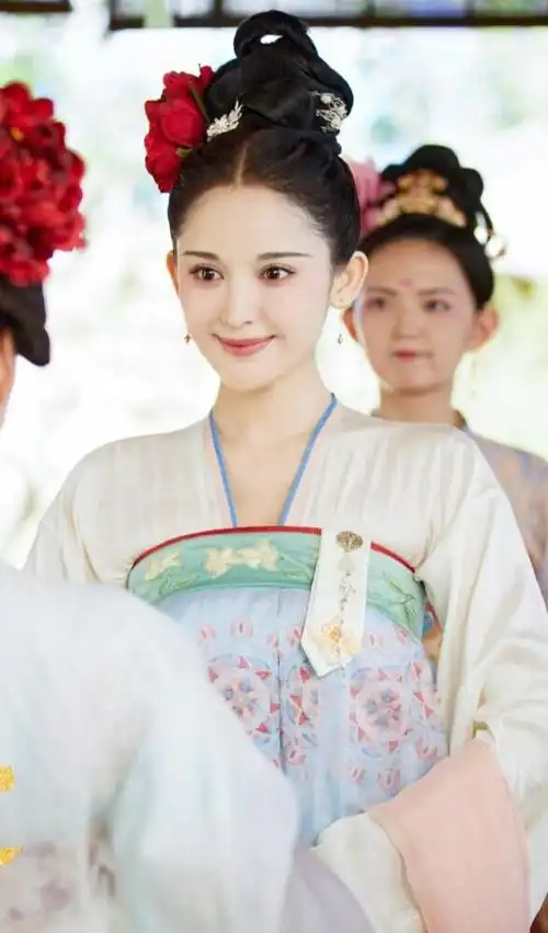 让人惊艳的古装女明星(只要演戏不用力过度)(22)