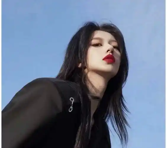 又霸气又高冷的图片00