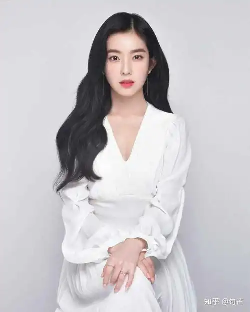 刘亦菲和裴珠泫谁更美?