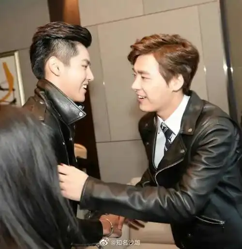 今日,李易峰与吴亦凡进行会晤.#北京警方通报李易峰多次嫖娼