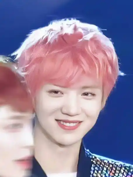 知名美少女观众的微博视频