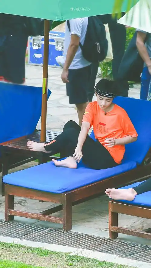 王俊凯 20170317 高能少年团 亚龙湾拍摄