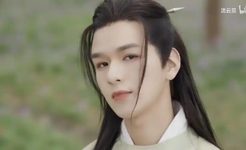 说到男网红我想起这个人古装还挺好看的有认识的没