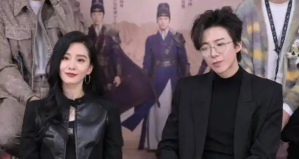 刘诗诗刘宇宁全黑造型扫楼火了,俩人太飒啦_活动_时尚_观众