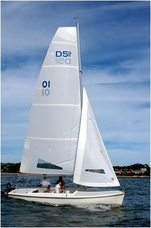 厦门红龙游艇将携全新单体帆船亮相第二届消博会游艇展