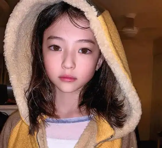 yg小公主护肤品分享,11岁的小女孩就用海蓝之谜是.