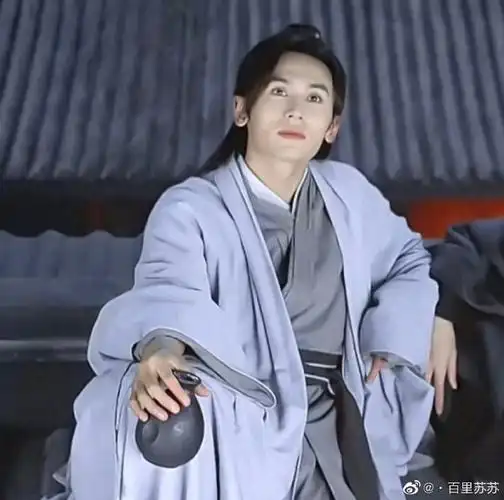 山河令[超话]#来了来了,情侣头像又来了,谁见了不说一声爱[暖一下]