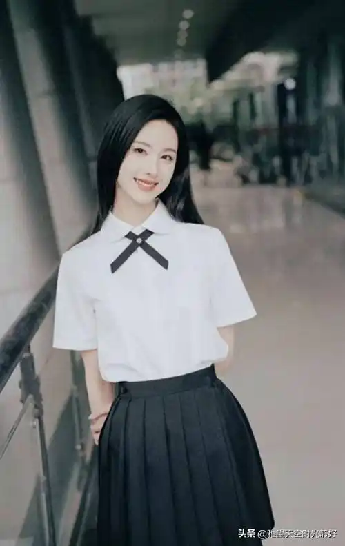 盘点内娱女明星校服造型合集 谁才是你心中认定的最美校花呢?