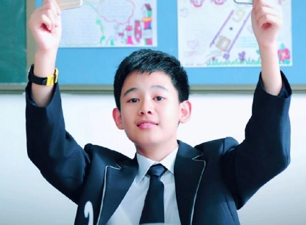 胡先煦 ,《小别离》里面的张小宇 当时追剧就是喜欢看他,没看过的