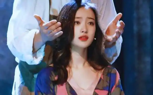 叫倪妮的腰,有种"夺人的魂",叫倪妮的臀|冯绍峰|井柏然|张艺谋|娱乐圈