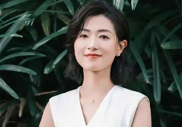 "不婚族"万茜:我这辈子最正确的决定,就是嫁给普通摄影师老公