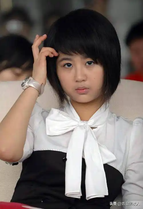 同为"国民闺女",有人红成一线,有却人沦为糊咖,差距一目了然_杨紫