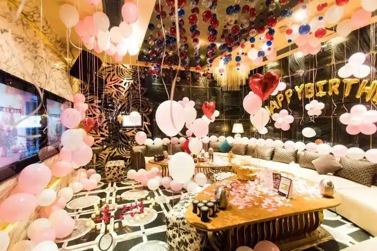 深圳最大ktv,暗藏超炫酷的全景房,生日来这里才够燃_派对