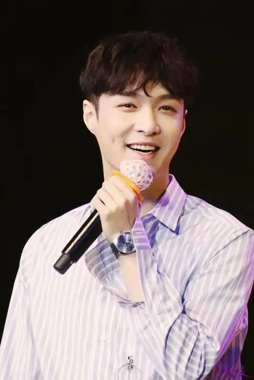 没代表作却成"歌坛顶流",从华晨宇到刘宇宁,这些明星羞不羞?