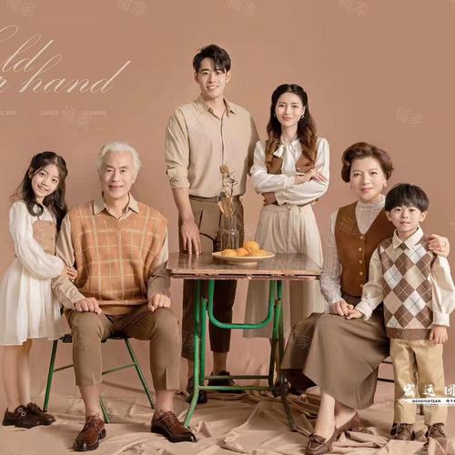 温馨休闲时尚 爆款全家福 优雅文艺幸福风 全家福摄影服装