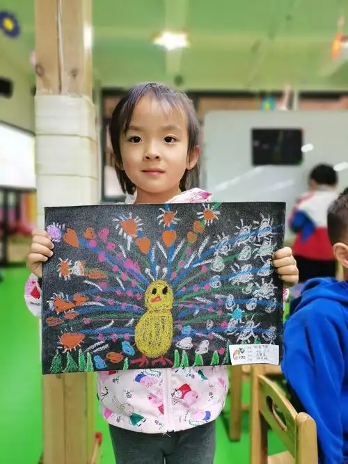 陶芊悦创意美术作品集