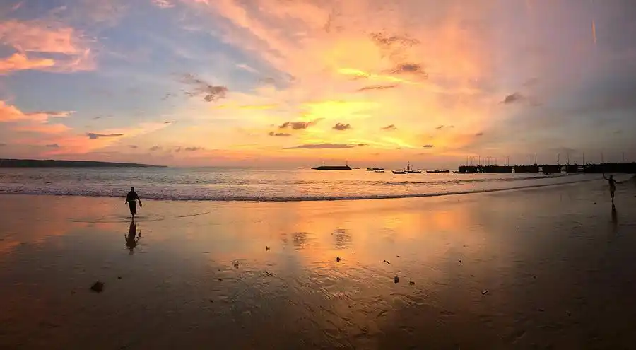 巴厘岛--金巴兰海滩