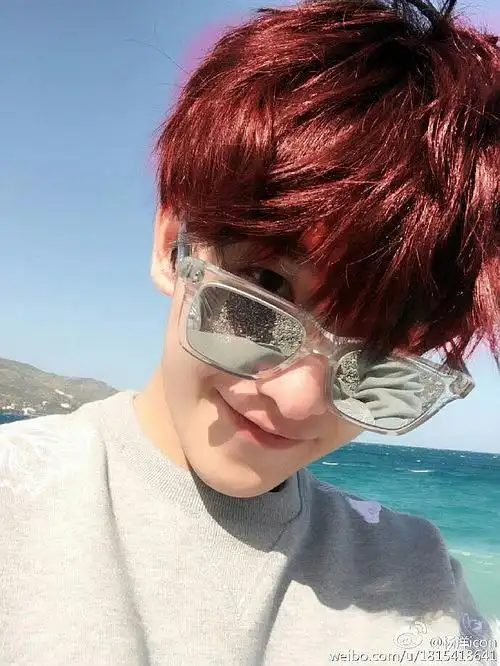 【杨洋】十八染发了