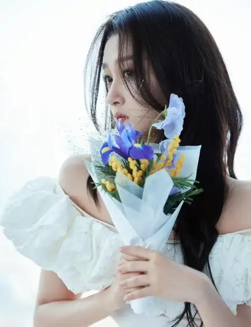 关晓彤唯美清纯的大片,灵动优雅娇俏可人(1)[35p] - 〖美图诗画