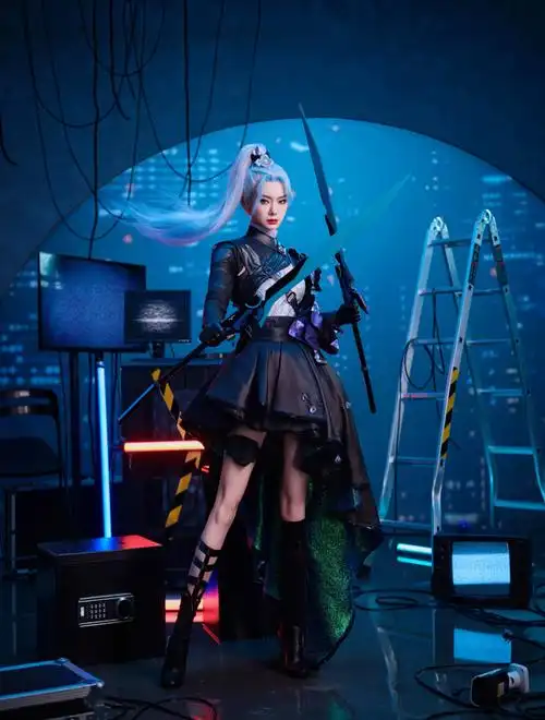 还记得之前7哥cos过虞姬和孙尚香,也都非常养眼哦~话说以前的7哥甜美