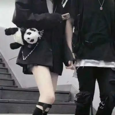 情侣头像真人下半身一对情头 情侣一人一半真人部位