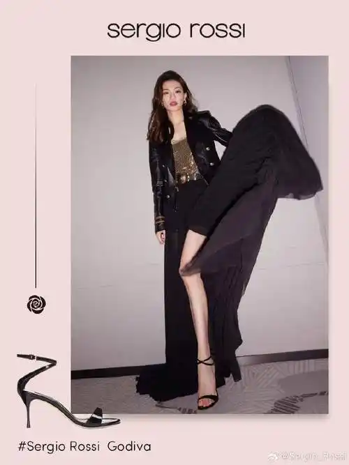 钟楚曦sergiorossi大中华区品牌代言人#@钟楚曦着godiva漆皮高跟